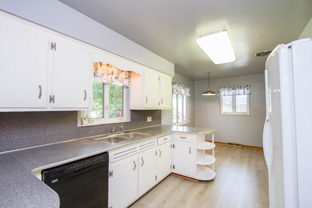 2054 Birchwood-10325